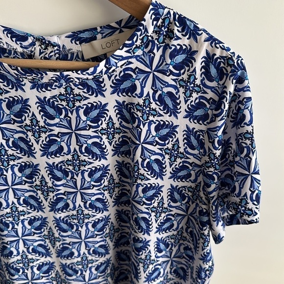 Loft Flowy Top - Picture 2 of 5